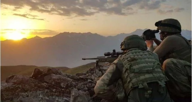 '4 PKK'lı terörist etkisiz hale getirildi'