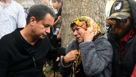 Son yolculuğuna uğurlandı! Annesini Acun Ilıcalı teselli etti