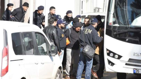 DEAŞ operasyonu...9 gözaltı