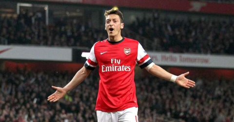 Mesut Özil, futbolu Arsenal'da bırakmayı planlıyor