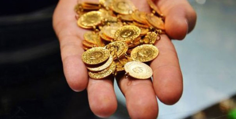 Yastıkaltı altınları eridi