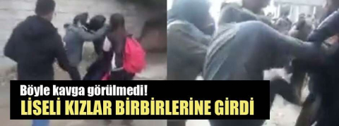 Liseli kızlar okul çıkışı saç saça birbirlerine girdi!