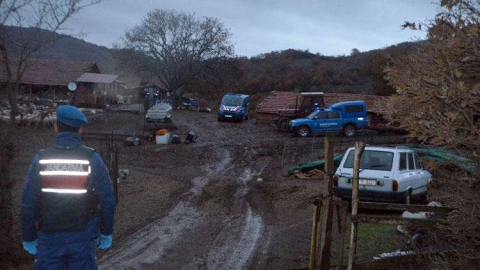 Kız kardeş ağabeyini öldürdü