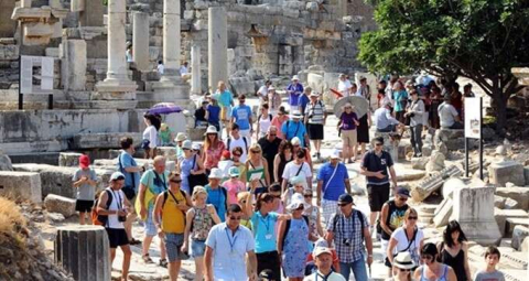 Turist sayısı 10 ayda 41 milyonu aştı