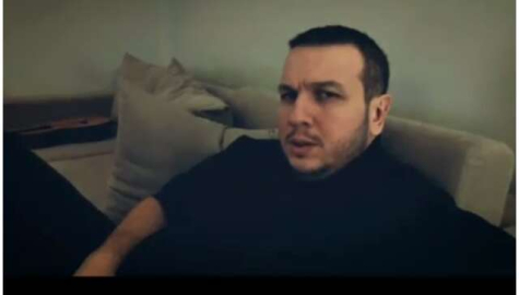 Şahan Gökbakar, Ebru Gündeş taklidiyle kırdı geçirdi