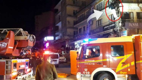 İtfaiyenin müdahalesine sinirlenince...