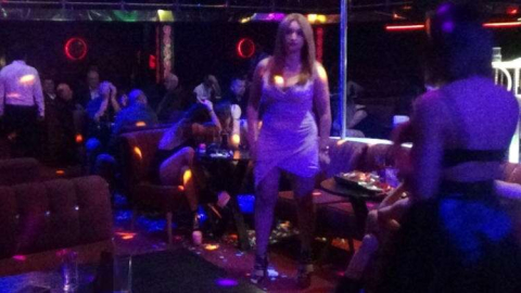 Polis müşteri gibi girdi, tek tek tespit etti!