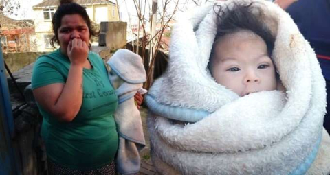 İki çocuğuyla alevlerin ortasında kaldı