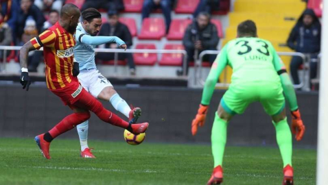 Başakşehir 1 puanı 90+7'de kurtardı!