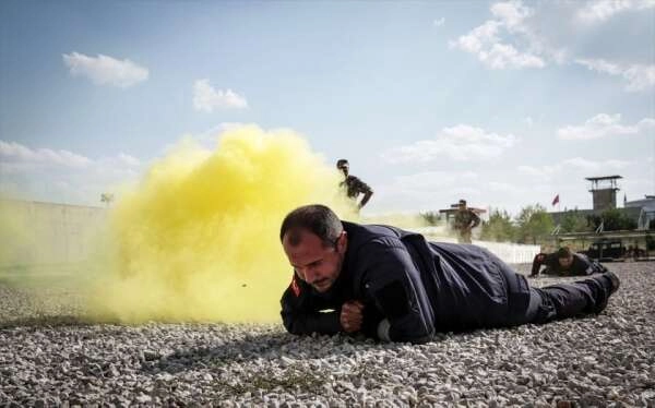 En zorlu eğitimlerden geçiyorlar!