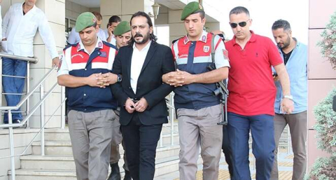 Emrah Serbes'e 1 milyon 400 bin lira tazminat cezası