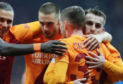 Lazio maçı öncesi deprem!