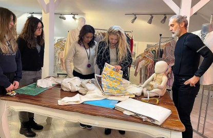 2022 modasına canlı renkler damga vuracak