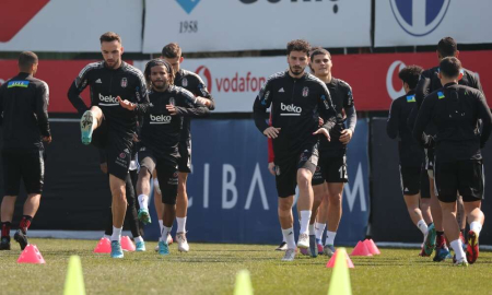 Beşiktaş'ta Pjanic takımla çalıştı