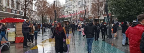 Bolu'da eğitime deprem arası