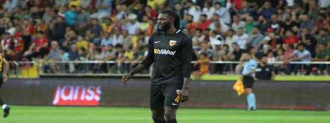 Adebayor, futbolu bıraktığını açıkladı