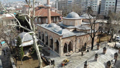 Gazi Orhan Bey Camii teravih namazı ile ibadete açılıyor