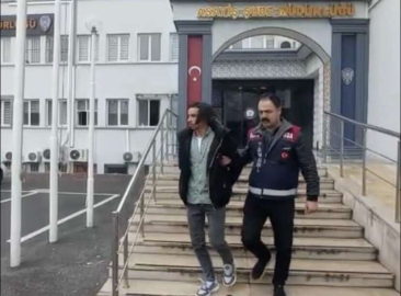  Bursa'da "yok artık" dedirten olay..Sahte polis emekli öğretmeni dolandırdı