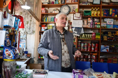 Köydeki çocukların bakkal amcası