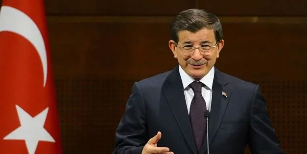 Ahmet Davutoğlu AK Parti'den istifa etti