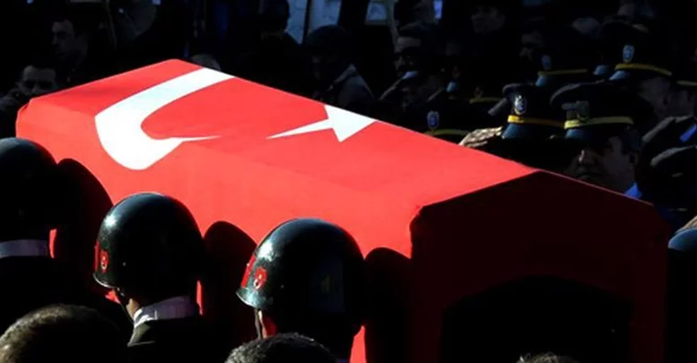  Ankara'da polis uygulama noktasına araç daldı: 1 şehit