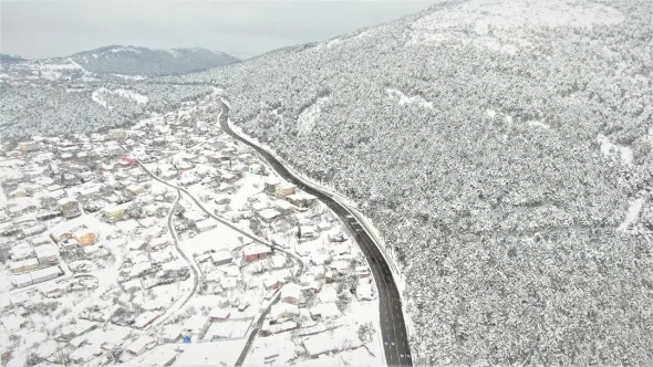 Aybar kar fırtınasının ardından Aydos Tepesi'nde masalsı görüntüler