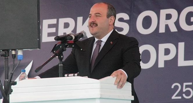 Bakan Varank: 'Türkiye'nin yarınlarını hiç kimseye ipotek ettirmeyiz'