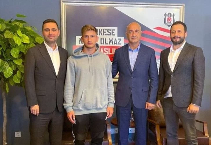 Beşiktaş, Semih Kılıçsoy ile sözleşme imzaladı