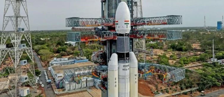 Hindistan Chandrayaan-2 uzay aracını fırlattı