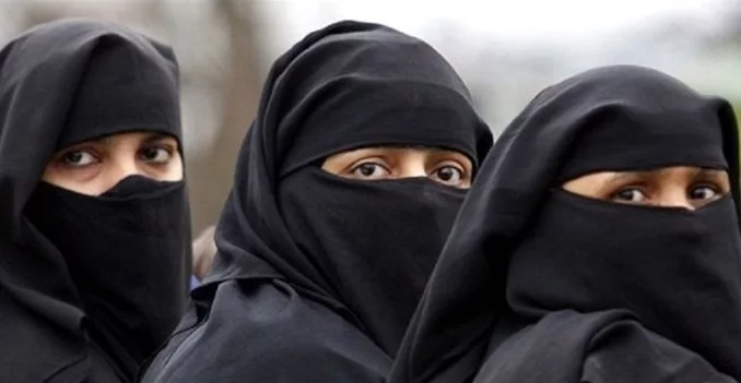 Hollanda'da burka yasağı