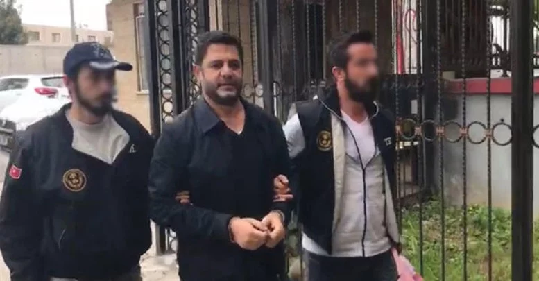 İzmir'de FETÖ'nün aranan 'mahrem abisi' sahte kimlikle yakalandı