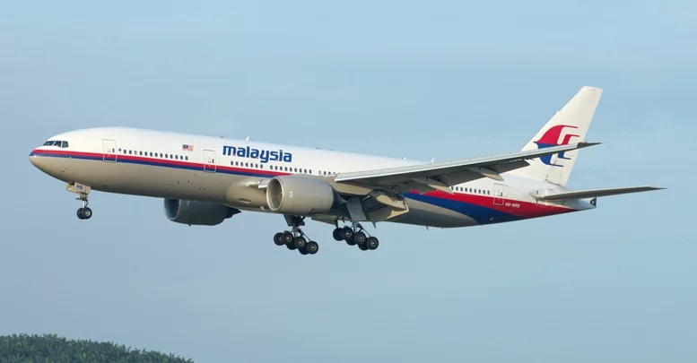 Kayıp Malezya uçağı hakkında şaşırtan iddia: Yangın baltası ile mi saldırdı?