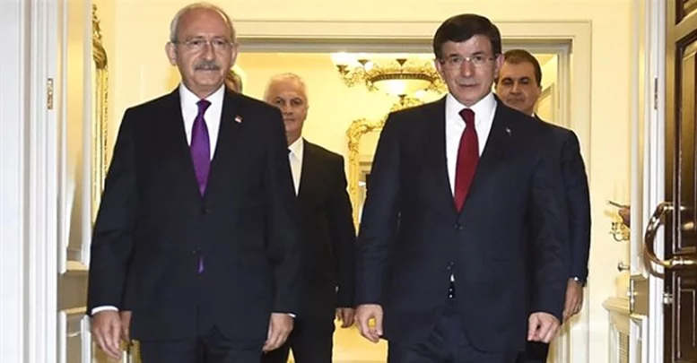 Kemal Kılıçdaroğlu'na yapılan saldırı sonrası Ahmet Davutoğlu liderlere çağrıda bulundu!
