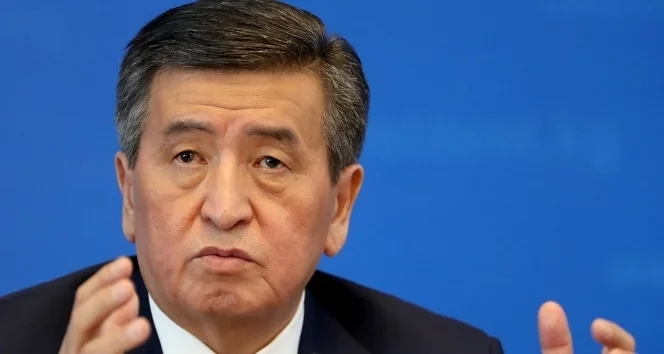 Kırgızistan Cumhurbaşkanı istifa etti 