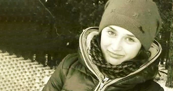 Parası yetmeyince otobüsten indirilen üniversiteli kız donarak öldü