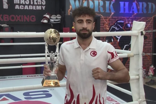 Şampiyon kick boksçu, İtalya'da ikinci kez kupa kaldırmak için hazırlanıyor