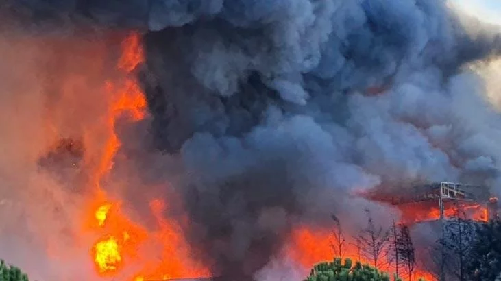  Tuzla Organize Sanayi Bölgesi'nde korkutan yangın!