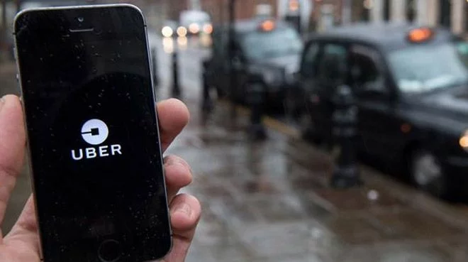 Uber, Barcelona'da faaliyetlerini askıya aldı